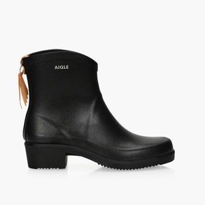 Aigle Miss Juliette Bottillons - size 35 (fit like a 6)